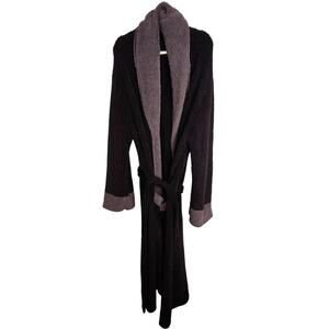 Plush, Floor Length Barefoot Dreams Black and Gray Robe. So cozy!